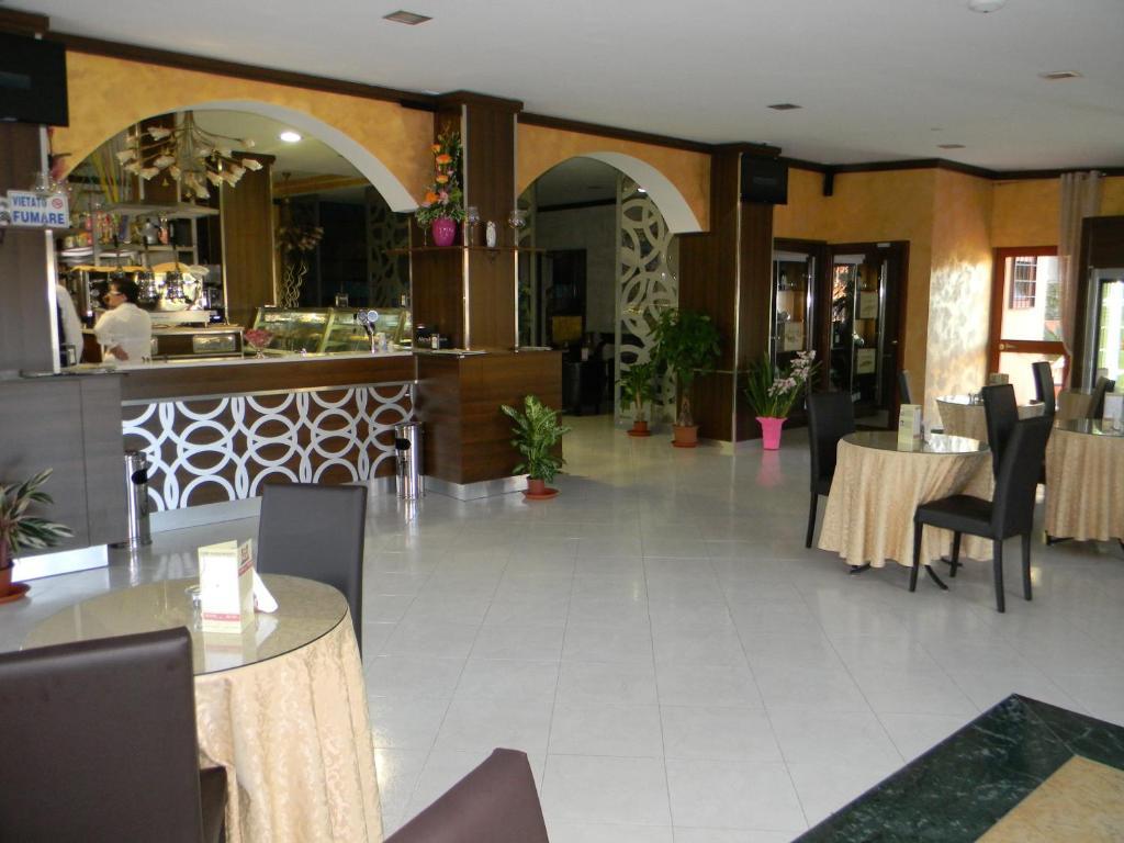Hotel Mi.Ro. Casalnuovo Di Napoli Ngoại thất bức ảnh