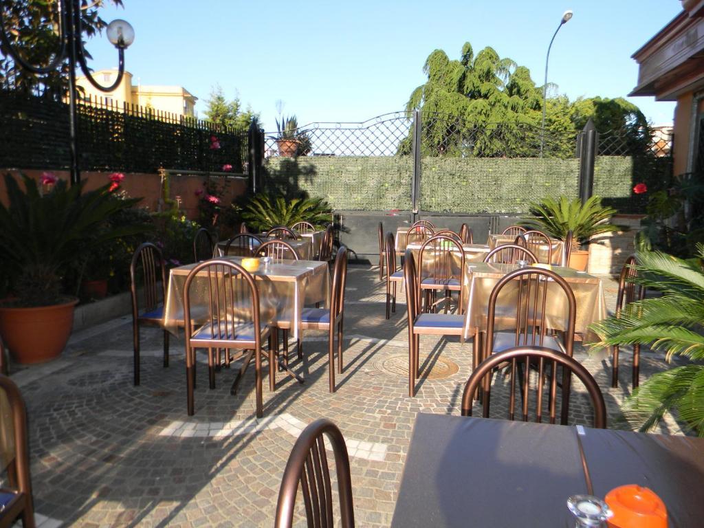 Hotel Mi.Ro. Casalnuovo Di Napoli Ngoại thất bức ảnh